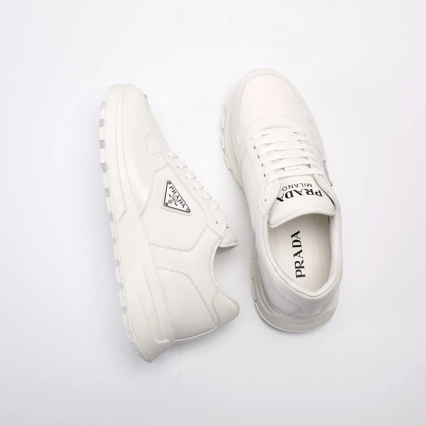 Batch 580 [PRADA] Men's shoes are popular in the counter, official website synchronization, high-quality shipments. Fabric: original cowhide with snakeskin. Lining: cowhide feet + cowhide lining. Outsole: original TPU + foam. Size: 38-46